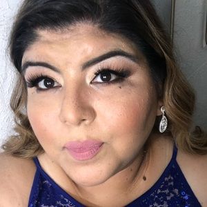 Meet your Posher, Veronica